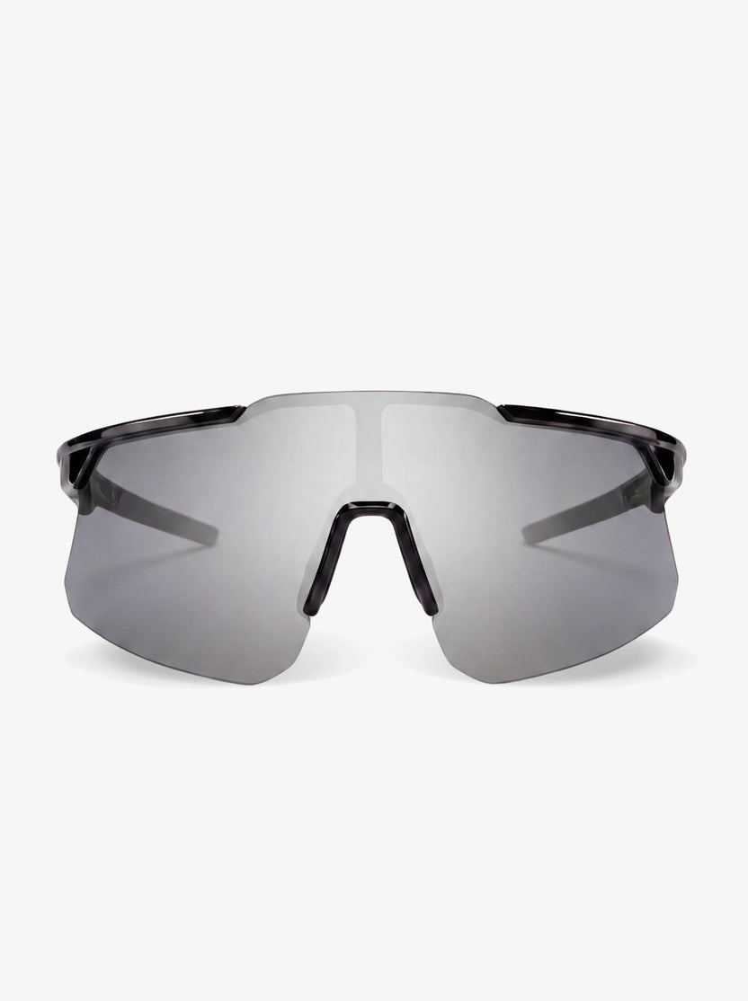 [Clear Black] 01 - Vista frontal