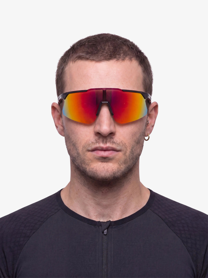 [Original] 06 - Hombre con las gafas puestas